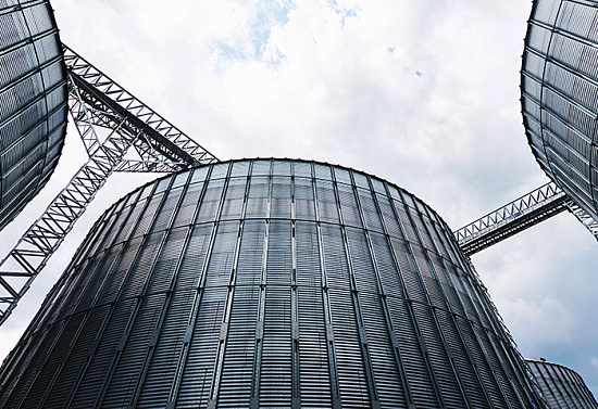 Промышленность возвращается в город