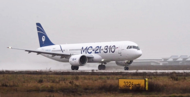 Начались испытания второго МС-21 с российскими системами