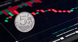 Курс евро упал ниже 90 рублей впервые с июля