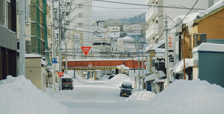Число жертв снегопадов в Японии достигло 38 человек