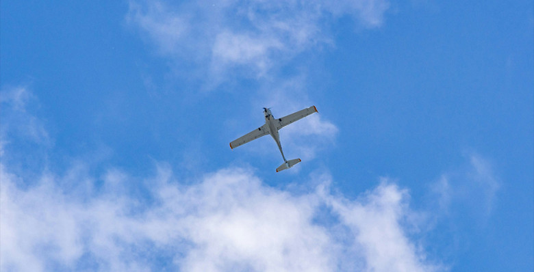 Три человека погибли при крушении учебного самолета в Орске