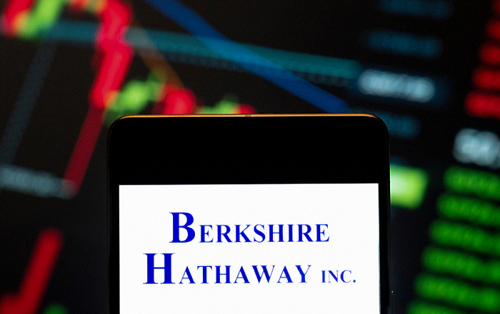 Berkshire Hathaway запустила выкуп акций после отставки Уоррена Баффета