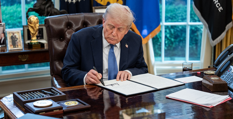 Дональд Трамп ввел смертную казнь за убийства в Вашингтоне