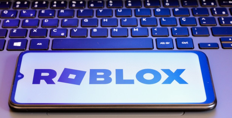 Roblox запустил проверку возраста для доступа к чатам для пользователей по всему миру