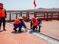 На границе России и КНДР состыковали автомост