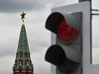 Кремль заявил о паузе в трехсторонних переговорах по Украине