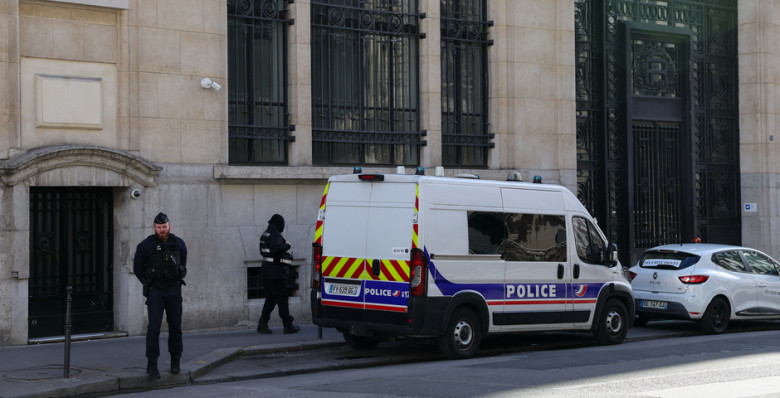 В центре Парижа предотвратили теракт у отделения Bank of America