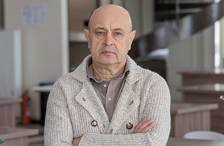 «Когда человек не хочет покупать товары, он покупает время»