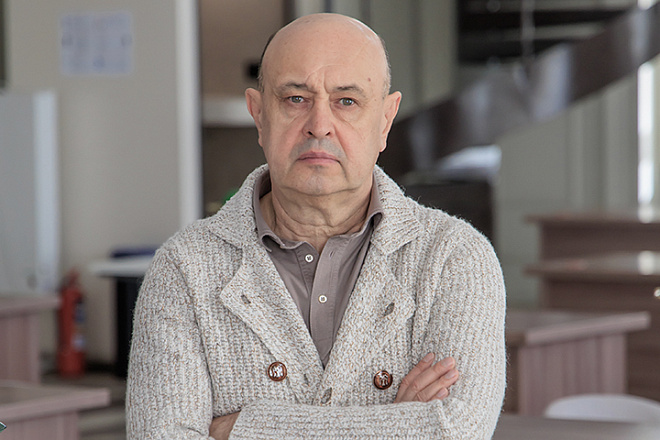 «Когда человек не хочет покупать товары, он покупает время»