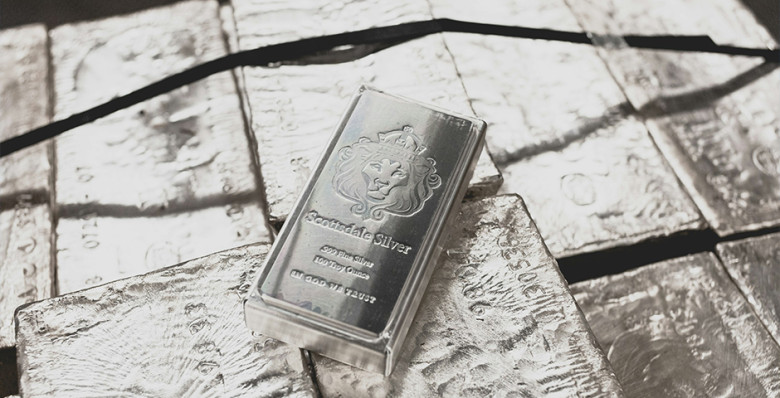 Биржевые цены на серебро впервые в истории превысили $65 за унцию