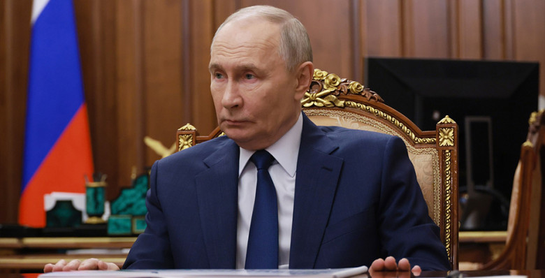 Владимир Путин назвал демографию приоритетом на годы вперед