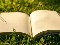 Писатели опубликовали «пустую книгу» без текста в знак протеста против ИИ