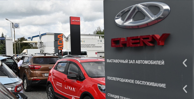 Российские автодилеры закрывают точки из-за низкого спроса