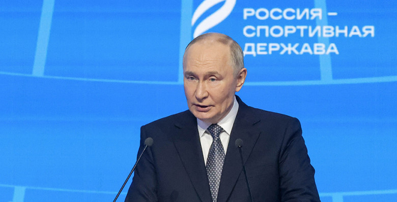 Владимир Путин одобрил идею ввести полный запрет на продажу вейпов