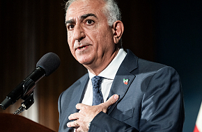 Нужен ли Ирану шах назад