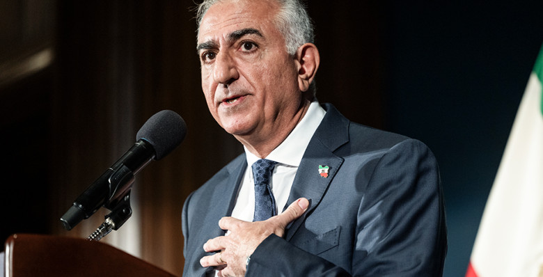 Нужен ли Ирану шах назад