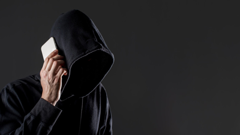 МВД рассказало о схемах мошенников в зависимости от возраста