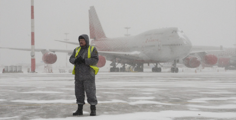 В Минтрансе прокомментировали работу аэропортов Москвы на фоне снегопада