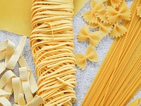 Кабмин повысит пошлины на консервы и макароны из недружественных стран
