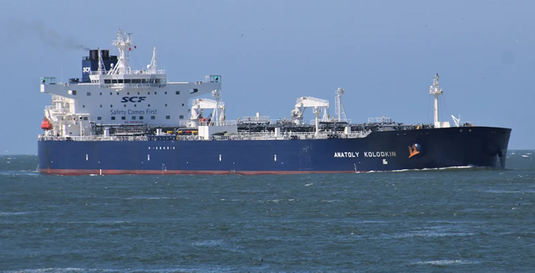 Российский танкер со 100 тыс. тонн нефти прибыл на Кубу