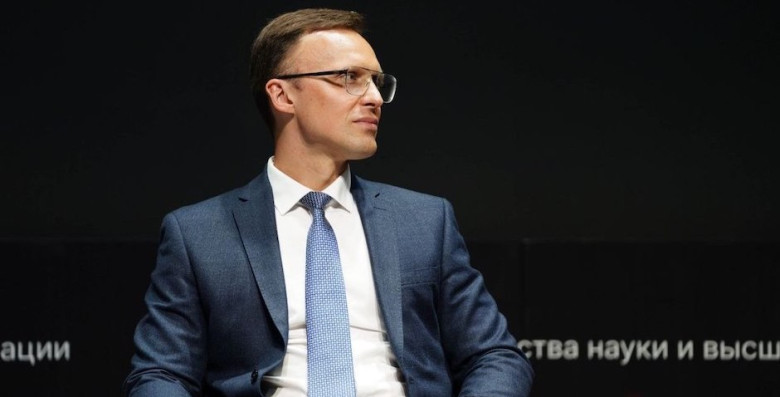ВЭБ объявил об открытом наборе в команду крупнейшей организации развития