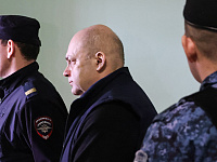 Суд приговорил экс-губернатора Курской области к 14 годам по делу о взятках