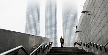 Застройщики спускаются с небес