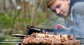 Каждый пятый россиянин имитирует работу в дни между майскими праздниками