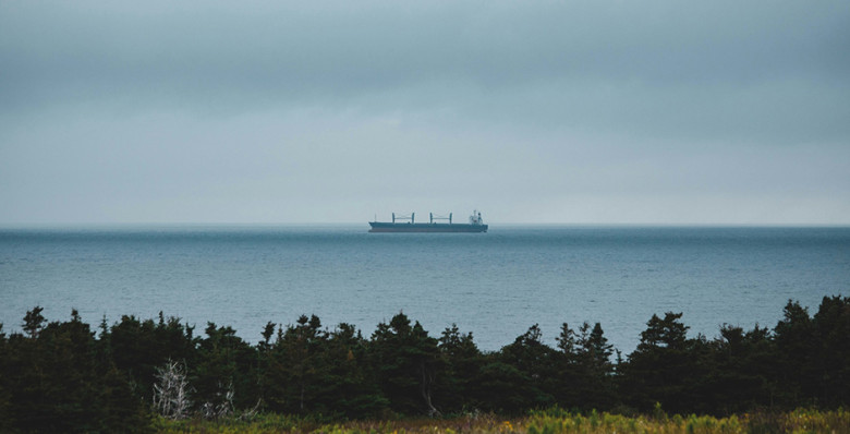Взрыв произошел возле танкера у берегов Кувейта