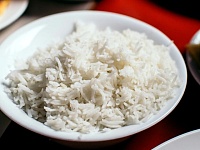 Кабмин продлил на полгода временный запрет на экспорт риса