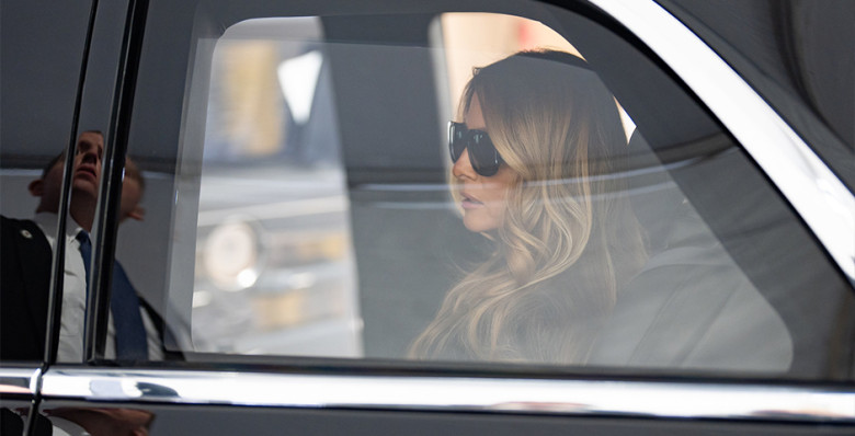 Мелания Трамп заявила, что не является жертвой Джеффри Эпштейна