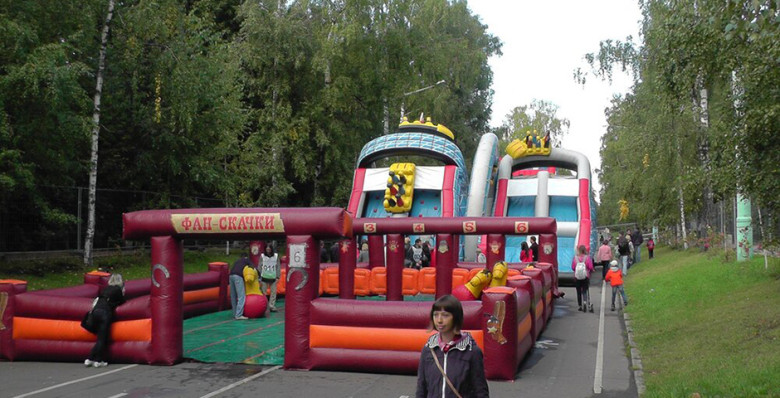 В России предложили ограничить работу коммерческих батутных центров