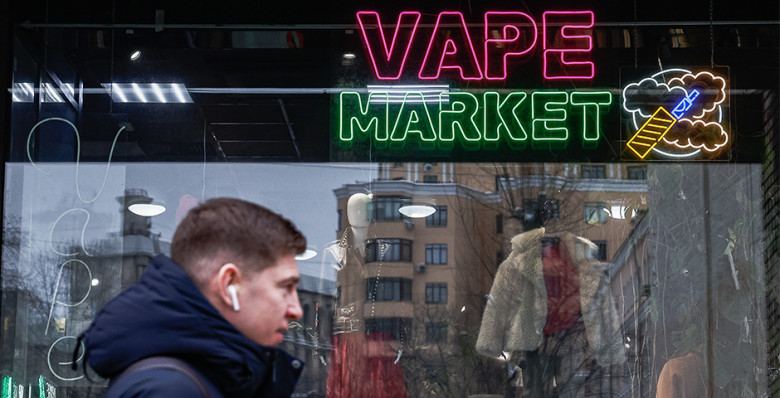 РБК: запрет вейпов в регионах могут разрешить с сентября 2026 года