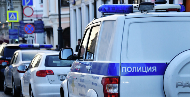 В Петербурге девятиклассник напал с ножом на учительницу