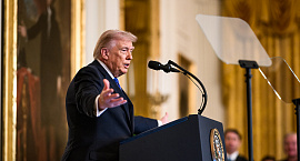 FT рассказала об угасании интереса Дональда Трампа к мирным переговорам по Украине