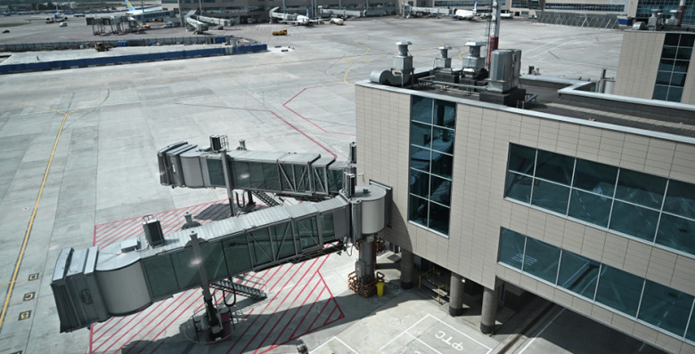 В «Домодедово» прилетел дисконт