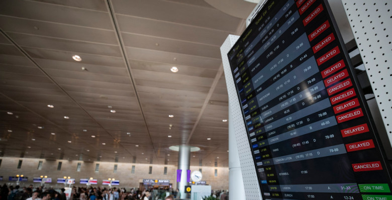 Более 260 рейсов отменили в странах Персидского залива после ударов по Ирану