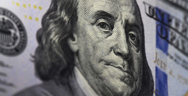 Американский доллар на службе российской экономики