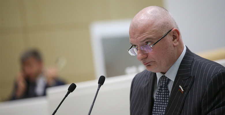 Андрей Клишас и Андрей Клепач поспорили о месте бога в экономике