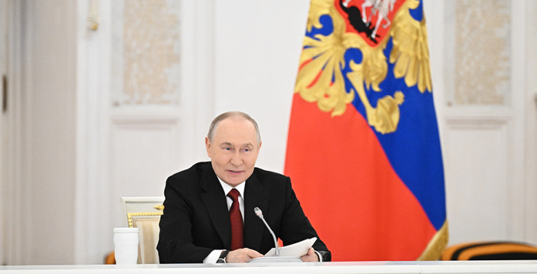 Владимир Путин предложил обсудить инициативы РФ по архитектуре безопасности