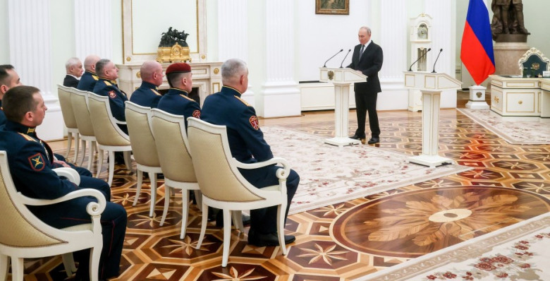 Владимир Путин вручил государственные награды Героям СВО