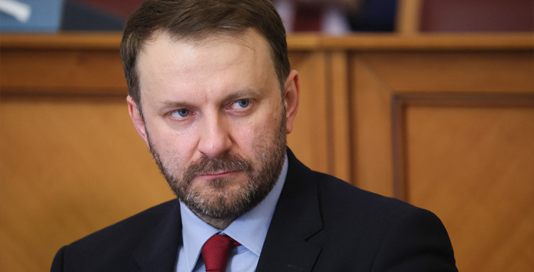 Максим Орешкин: ИИ со временем сможет принимать экзамены в школах и вузах