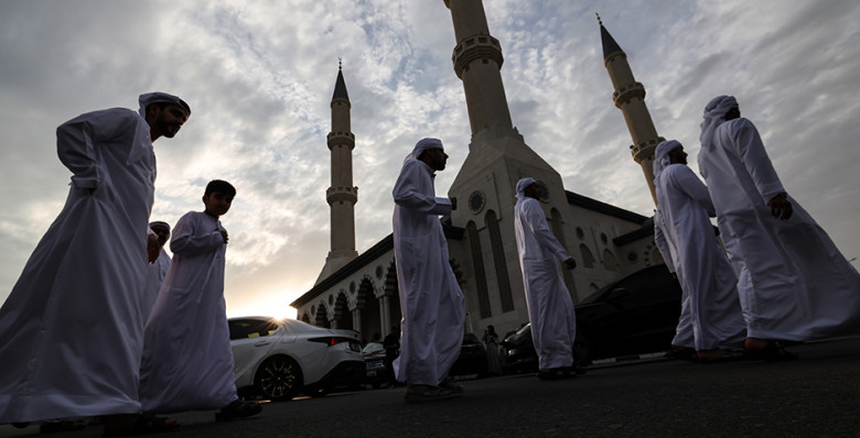 С баррелями на выход