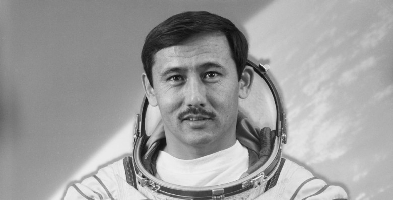 Умер летчик-космонавт Талгат Мусабаев