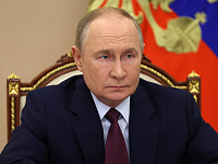 Владимир Путин продлил на два года действие контрсанкций