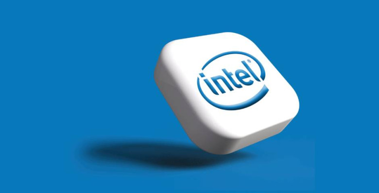 Акции Intel выросли на 28% в августе