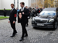 В Москве прошла церемония прощания с Романом Поповым