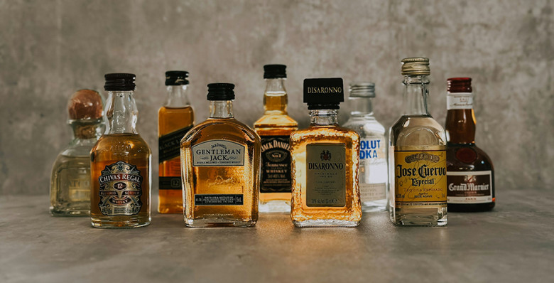 «Коммерсантъ» узнал о планах повысить пошлины на алкоголь из недружественных стран