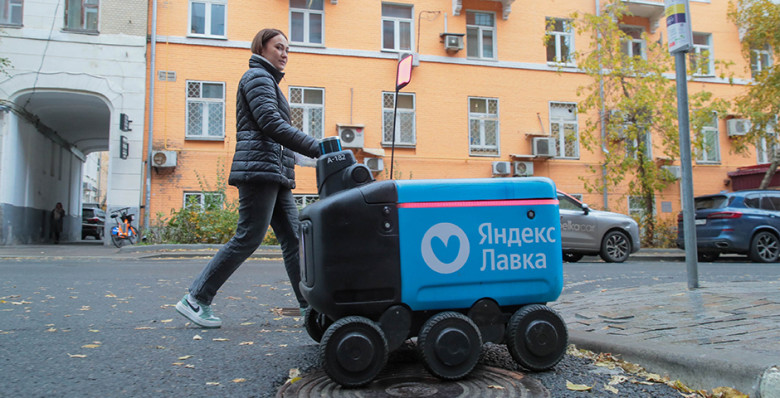 Власти Москвы ввели единые правила для роботов-курьеров