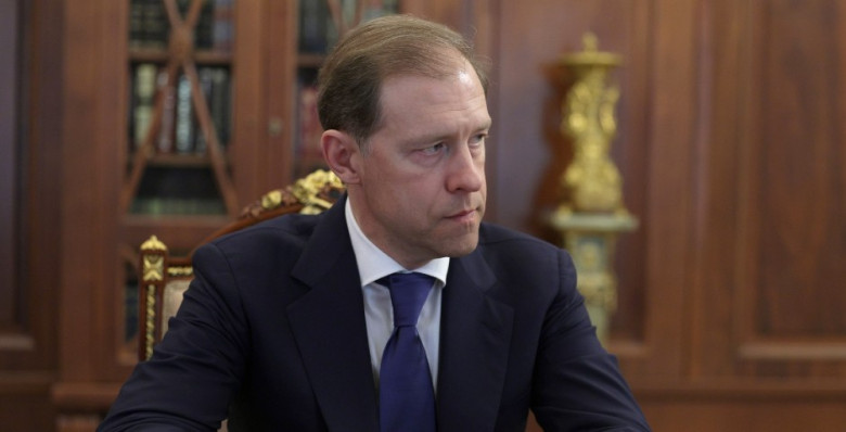 Денису Мантурову присвоили звание Героя России